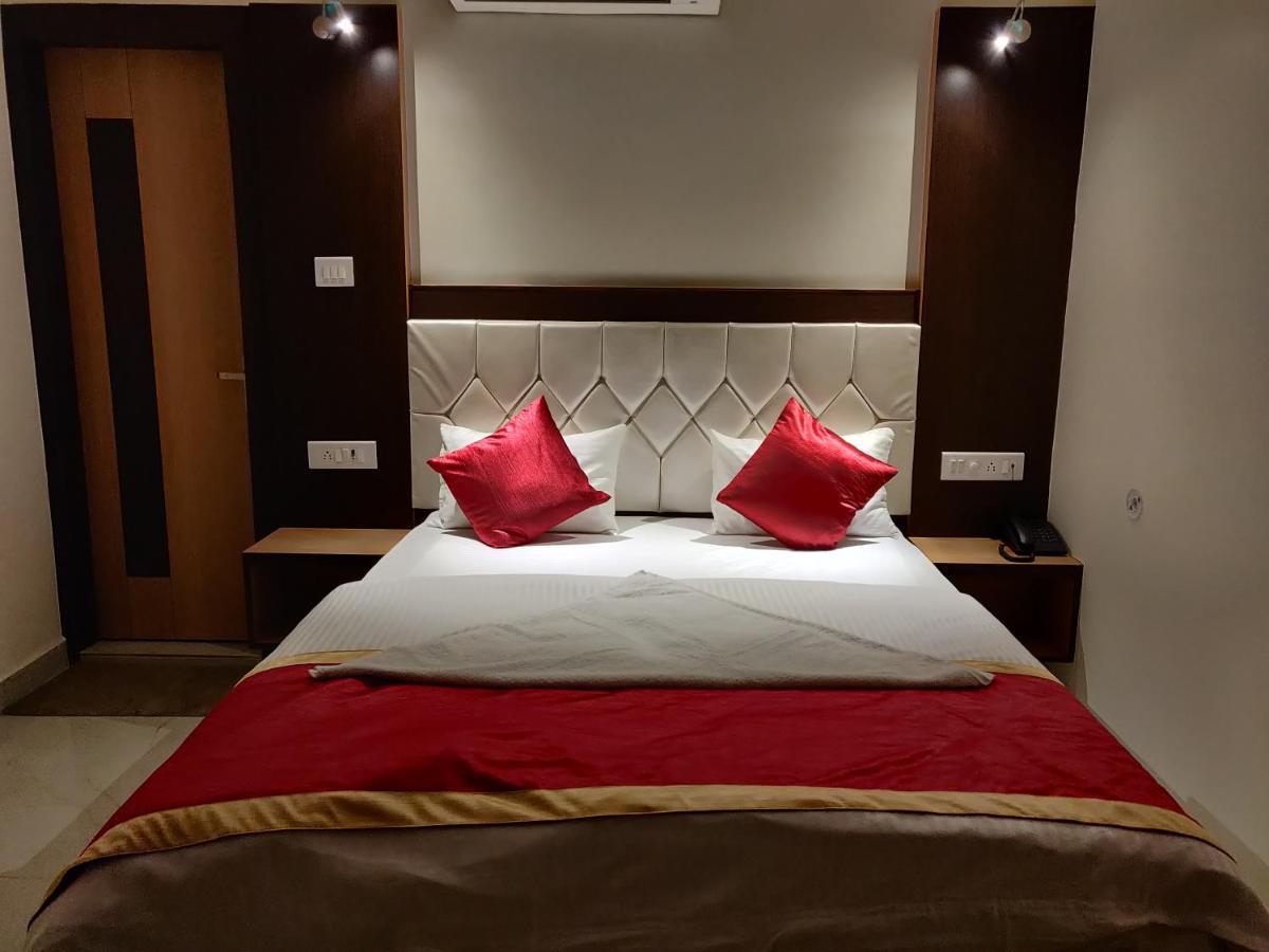 Hotel Benaras Gharana Inn Varanasi Eksteriør bilde